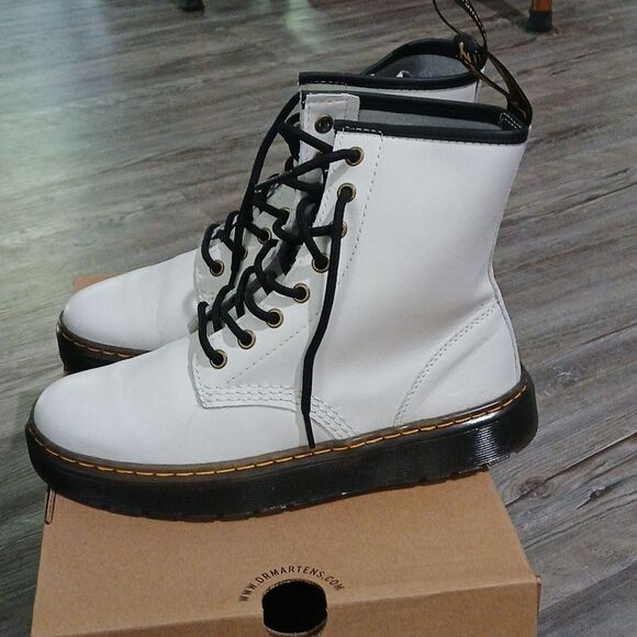 Dr Martens Air Wair Zavala white combat 8 eye boots EUC worn once comes with box - Picture 3 of 15